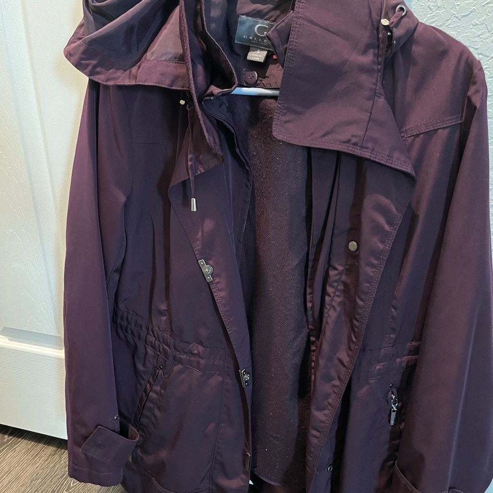 Gallery coat